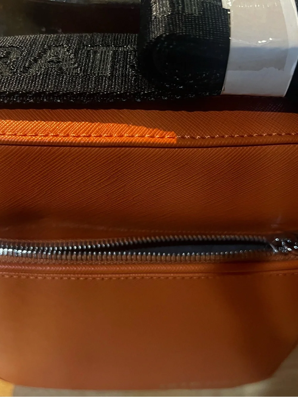 ❌RARE❌NWOT Fifty Karat Orange Message Bag 💼